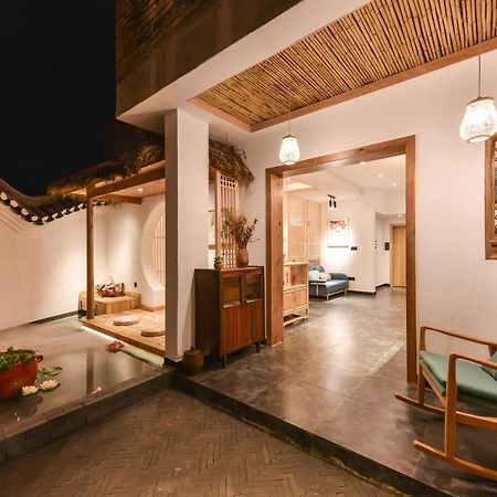 Yifangyan - Tingyuan Qingshe Hostel Fenghuang Bagian luar foto