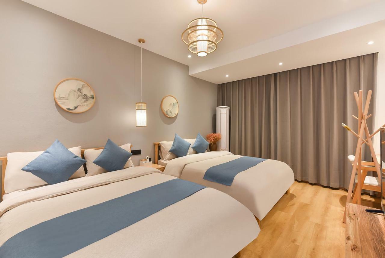 Yifangyan - Tingyuan Qingshe Hostel Fenghuang Bagian luar foto