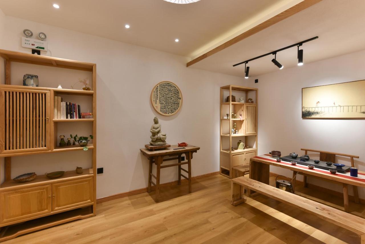 Yifangyan - Tingyuan Qingshe Hostel Fenghuang Bagian luar foto