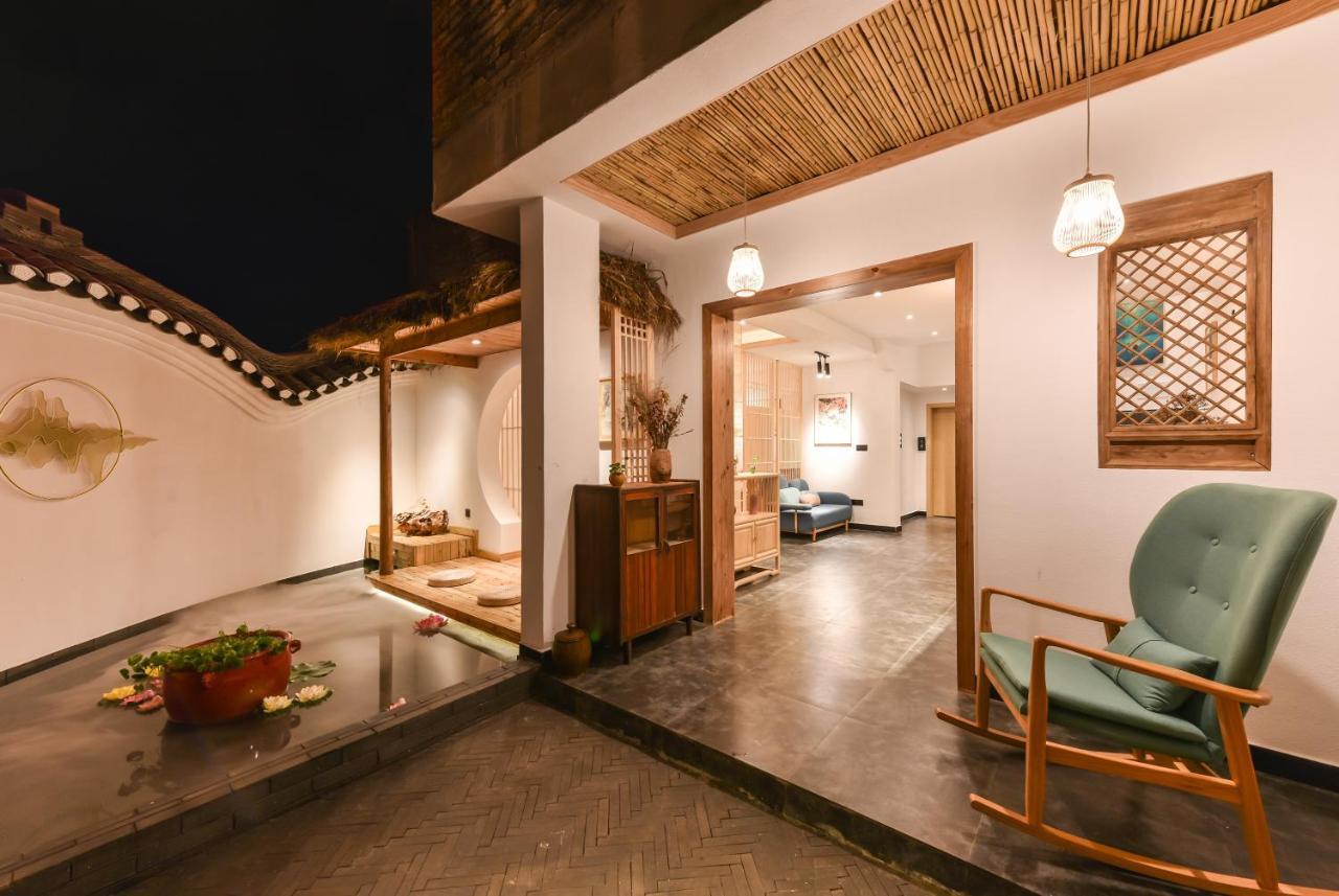 Yifangyan - Tingyuan Qingshe Hostel Fenghuang Bagian luar foto